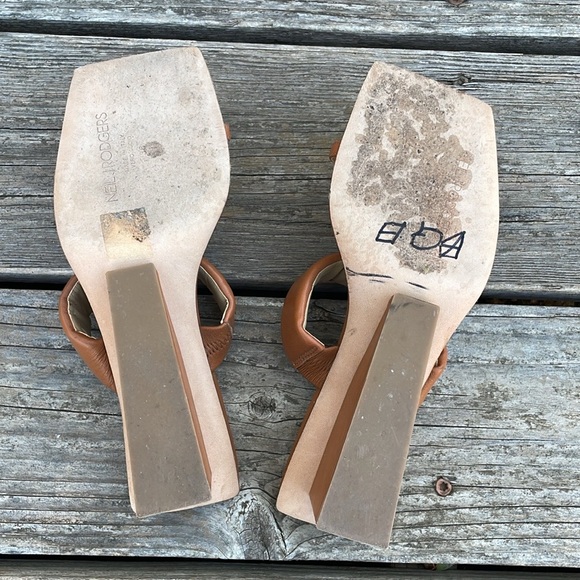 Neil J. Rodgers Chriselle Wedge Cognac Leather Square Toe Geo Mod Heel Sandals - Picture 8 of 10